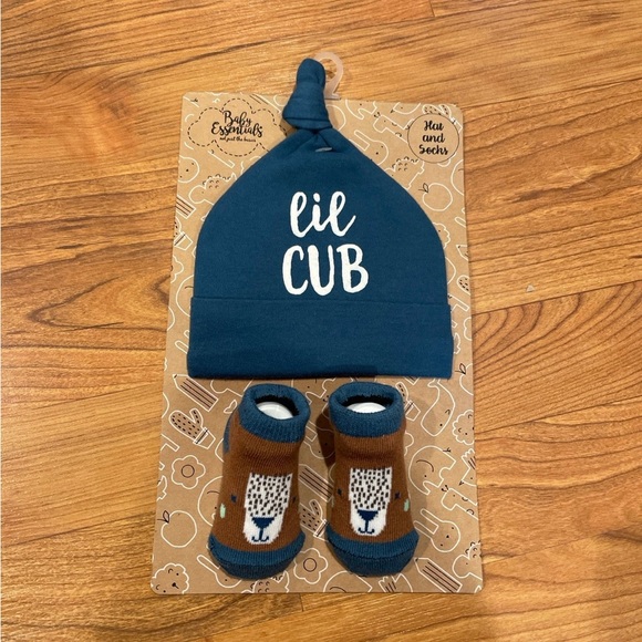 Newborn Baby Bundle - Picture 10 of 10